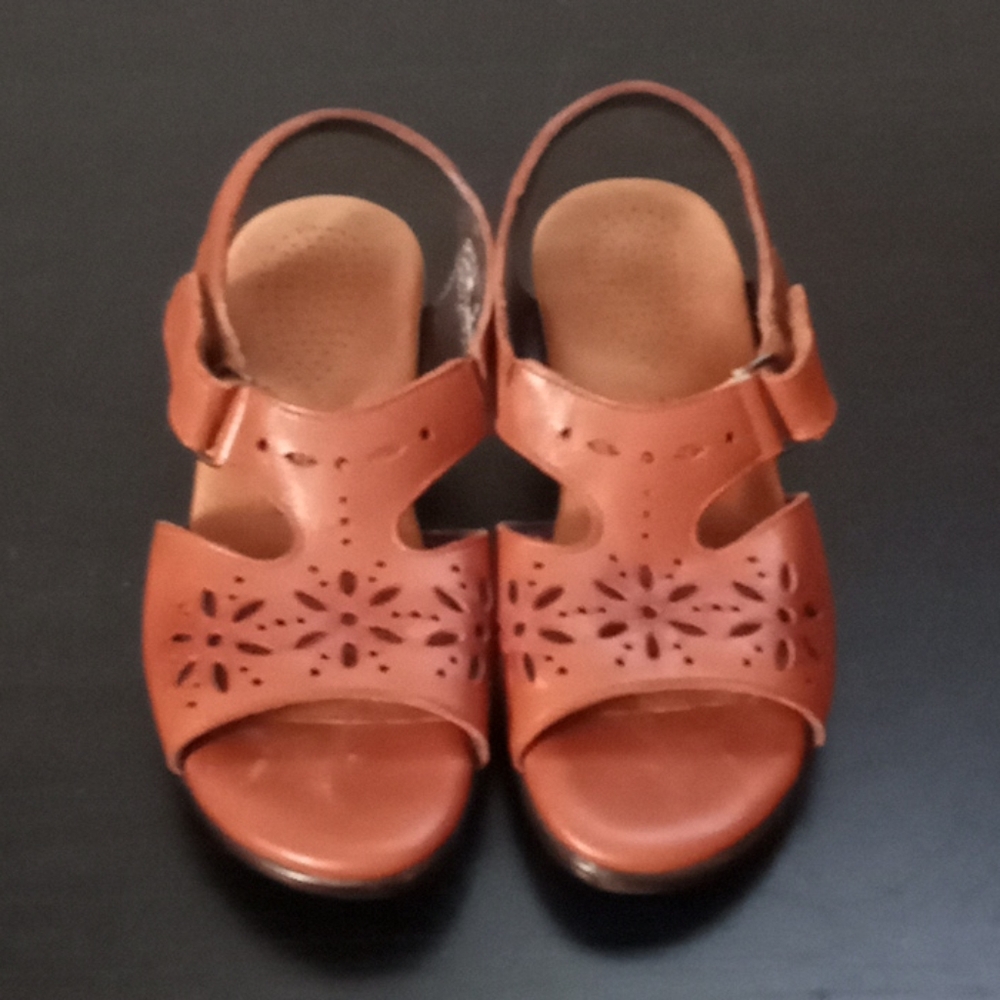 SAS sandals